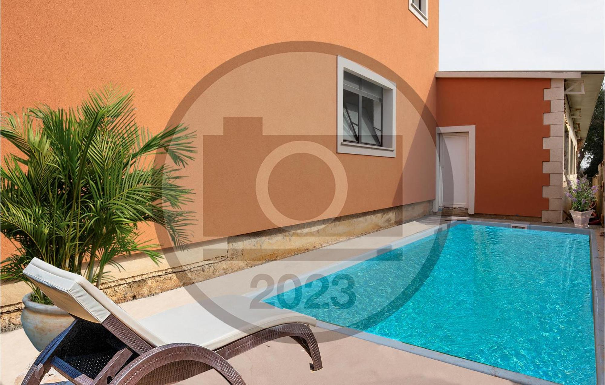 Lovely Home In Sisan With Outdoor Swimming Pool Kültér fotó